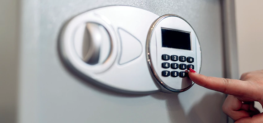 Jewelry Safe Cracking in Truckee, California