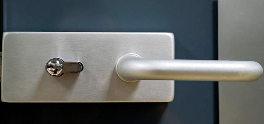 Change Patio Door Locks in Truckee, California